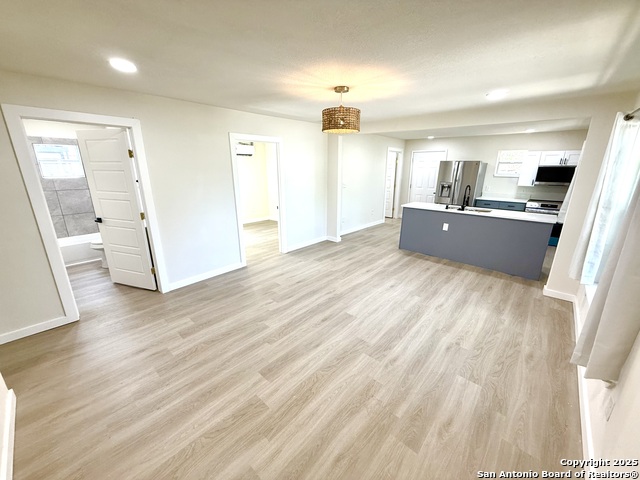 Image 7 of 24 For 326 Victor  