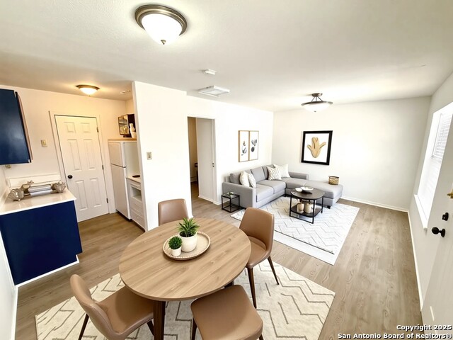 Image 3 of 16 For 703 Summit Ave W 1