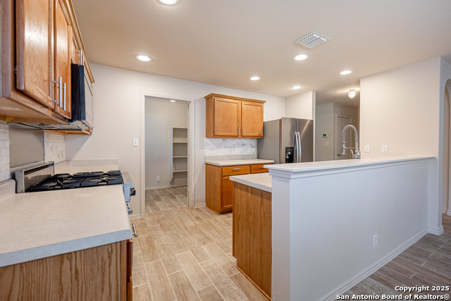 Image 11 of 30 For 8451 Blackstone Cove