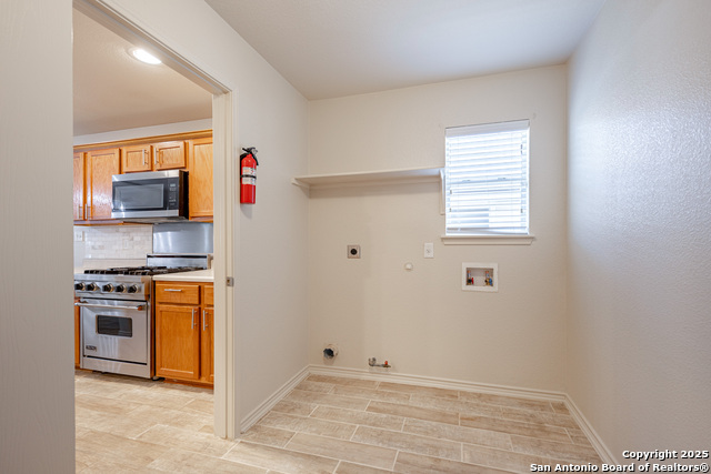 Image 15 of 30 For 8451 Blackstone Cove