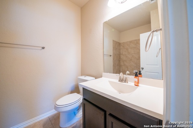 Image 19 of 27 For 2510 Golden Rain