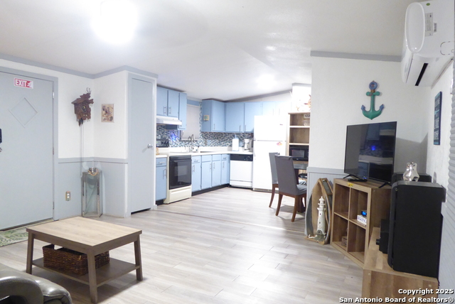 Image 20 of 40 For 849 Tamarack