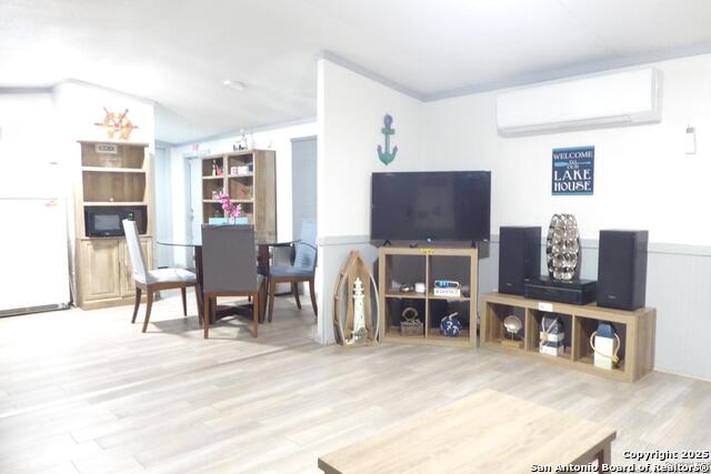 Image 22 of 40 For 849 Tamarack