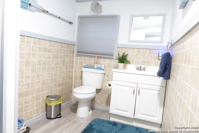 Image 25 of 40 For 849 Tamarack