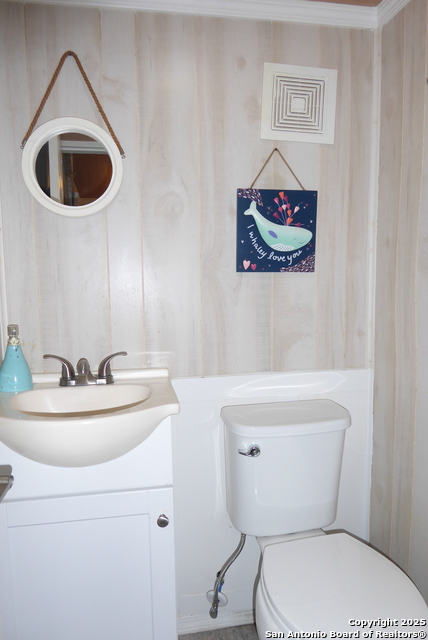 Image 34 of 40 For 849 Tamarack