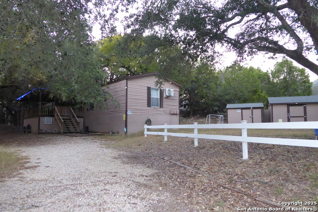 Image 4 of 40 For 849 Tamarack