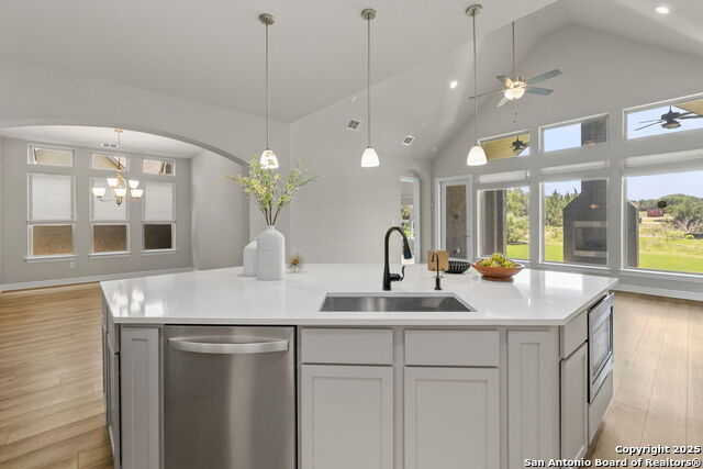 Image 7 of 28 For 28319 Frank Terrace