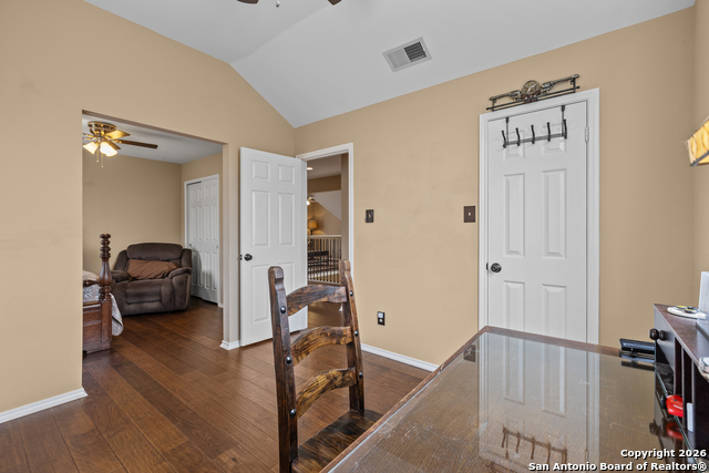 Image 15 of 24 For 6010 Wilde Glen