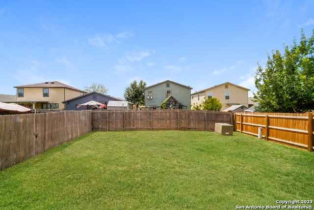 Image 15 of 17 For 7435 Bluebonnet Bay