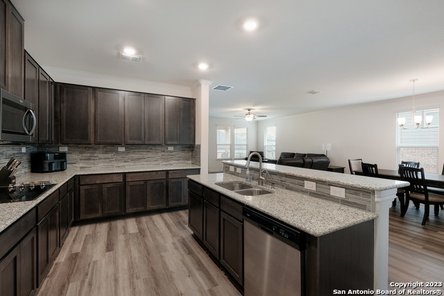 Image 7 of 29 For 15015 Tethys Way