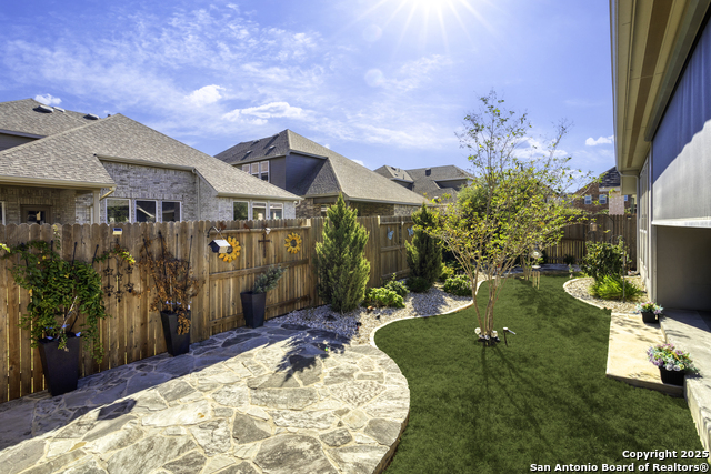 Image 19 of 22 For 2227 Prado