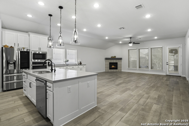 Image 7 of 22 For 2227 Prado