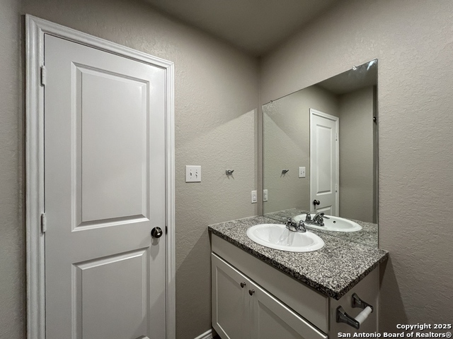 Image 25 of 38 For 754 Ambush Ridge