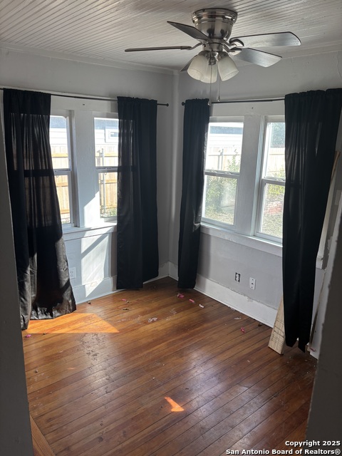 Image 7 of 12 For 838 King Ave