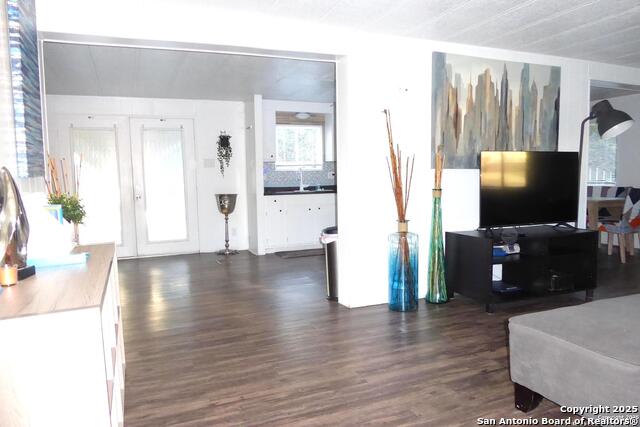 Image 13 of 40 For 1884 Live Oak