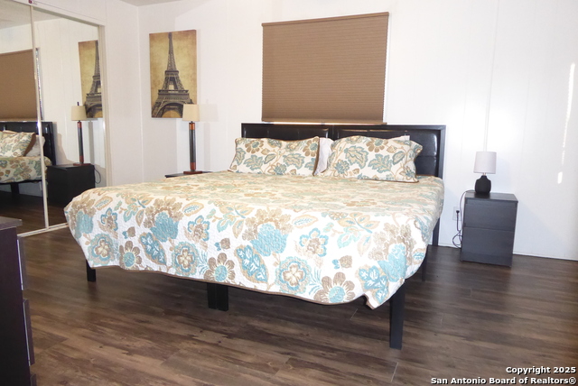 Image 27 of 40 For 1884 Live Oak