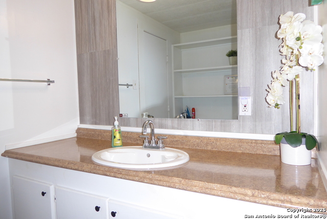 Image 29 of 40 For 1884 Live Oak