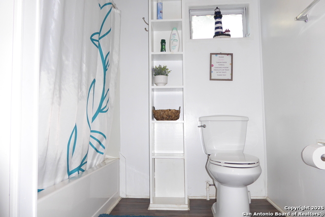 Image 30 of 40 For 1884 Live Oak