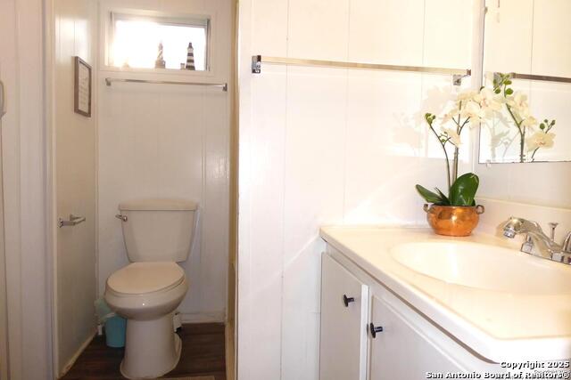 Image 32 of 40 For 1884 Live Oak