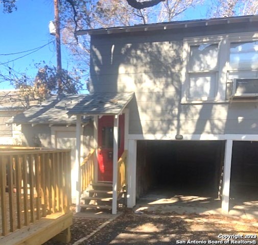 Image 2 of 31 For 111 Norwood Ct W 3