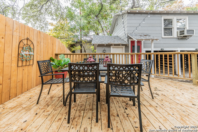 Image 29 of 31 For 111 Norwood Ct W 3