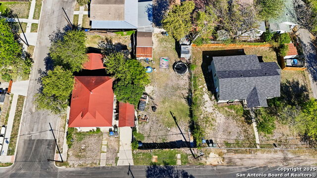 Image 4 of 14 For 907 Florida