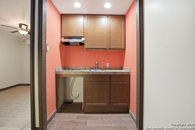 Image 21 of 35 For 30150 Roadrunner