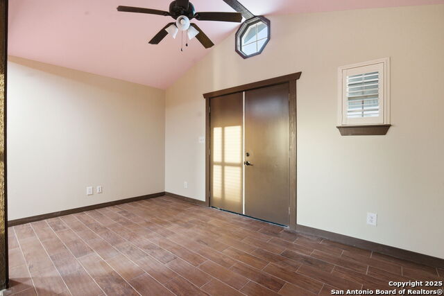 Image 24 of 35 For 30150 Roadrunner