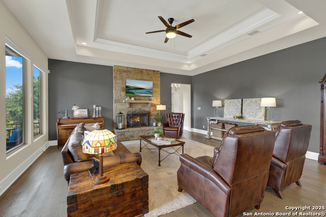 Image 13 of 62 For 278 Copper Trace