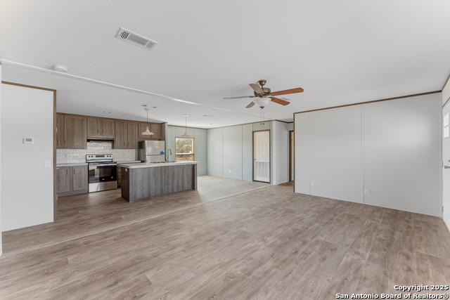 Image 8 of 19 For 2951 Fm 1333