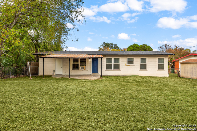 Image 28 of 43 For 258 Antrim Dr