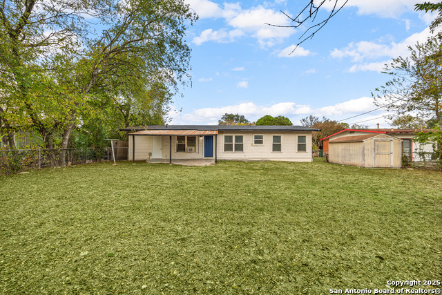 Image 29 of 43 For 258 Antrim Dr