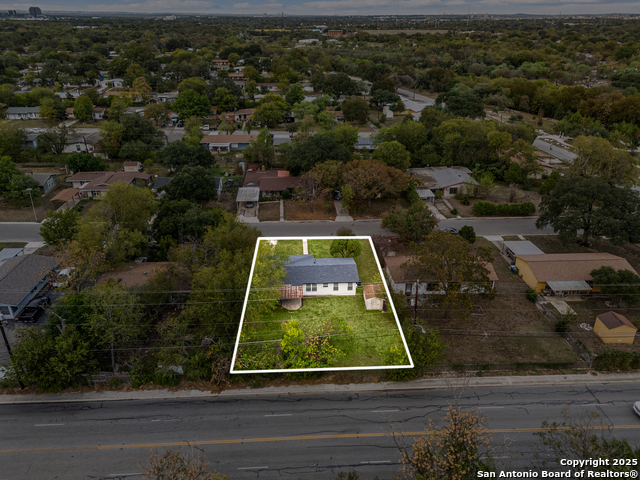 Image 33 of 43 For 258 Antrim Dr