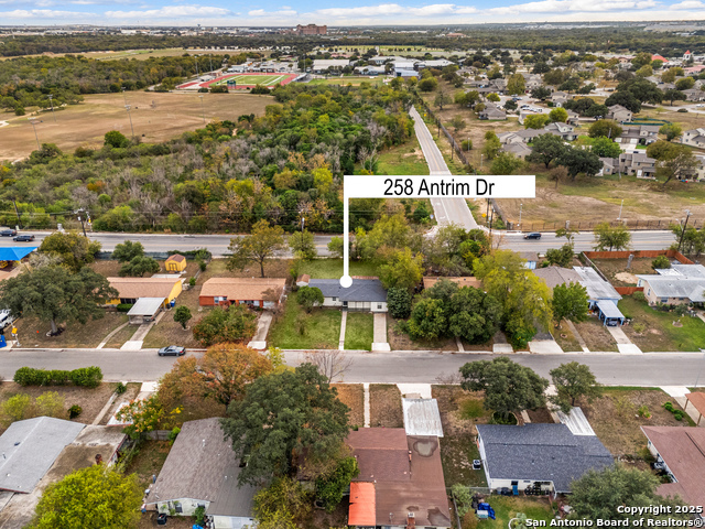 Image 34 of 43 For 258 Antrim Dr