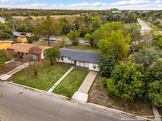 Image 36 of 43 For 258 Antrim Dr