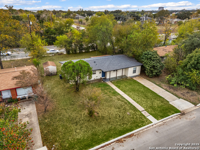 Image 38 of 43 For 258 Antrim Dr