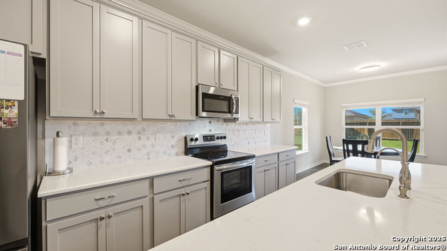 Image 12 of 37 For 266 Rolling