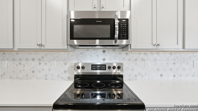 Image 14 of 37 For 266 Rolling