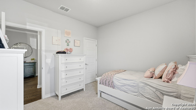 Image 19 of 37 For 266 Rolling