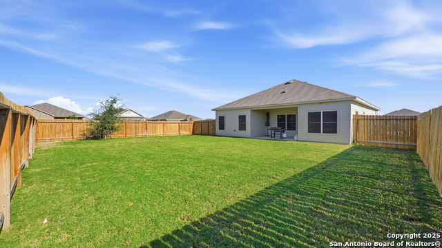 Image 33 of 37 For 266 Rolling