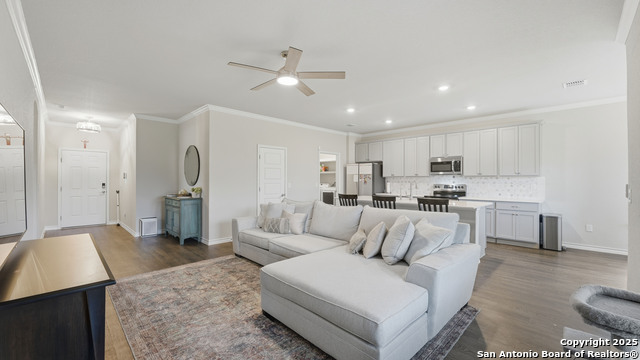 Image 5 of 37 For 266 Rolling