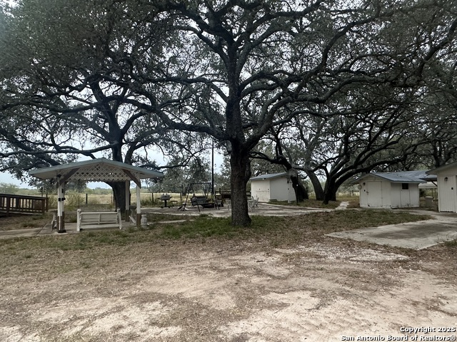 Details for 1150 County Road 765, Moore, TX 78057