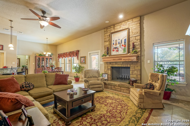 Image 18 of 55 For 569 Rose Branch Dr