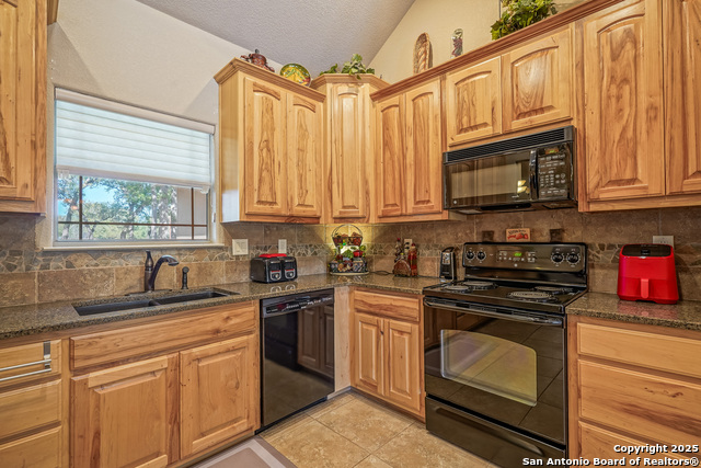 Image 25 of 55 For 569 Rose Branch Dr