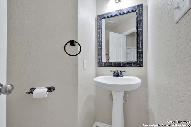 Image 9 of 20 For 8731 Sunview