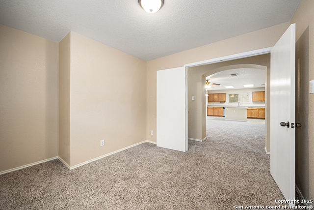 Image 22 of 43 For 807 Mandolin Wind