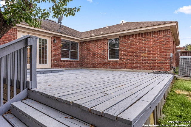 Image 35 of 43 For 807 Mandolin Wind