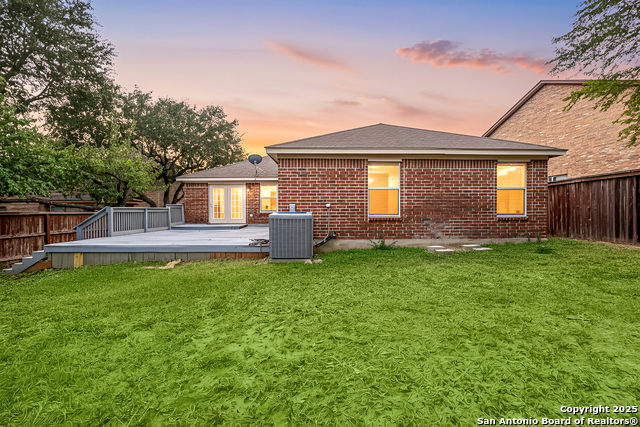 Image 37 of 43 For 807 Mandolin Wind