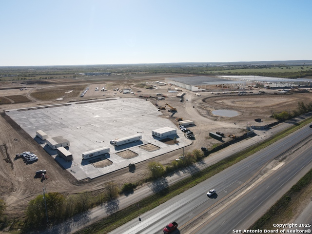 Listing photo id 0 for 12620 Zarzamora St S