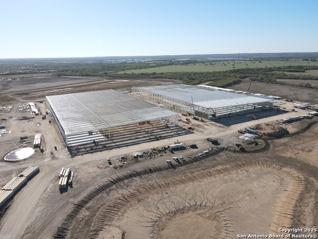 Listing photo id 1 for 12620 Zarzamora St S